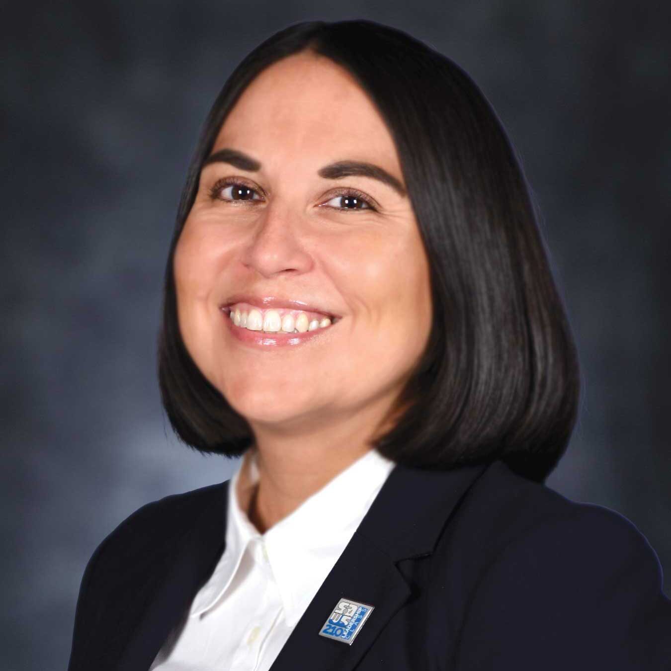 Velasquez_Cecilia_Headshot